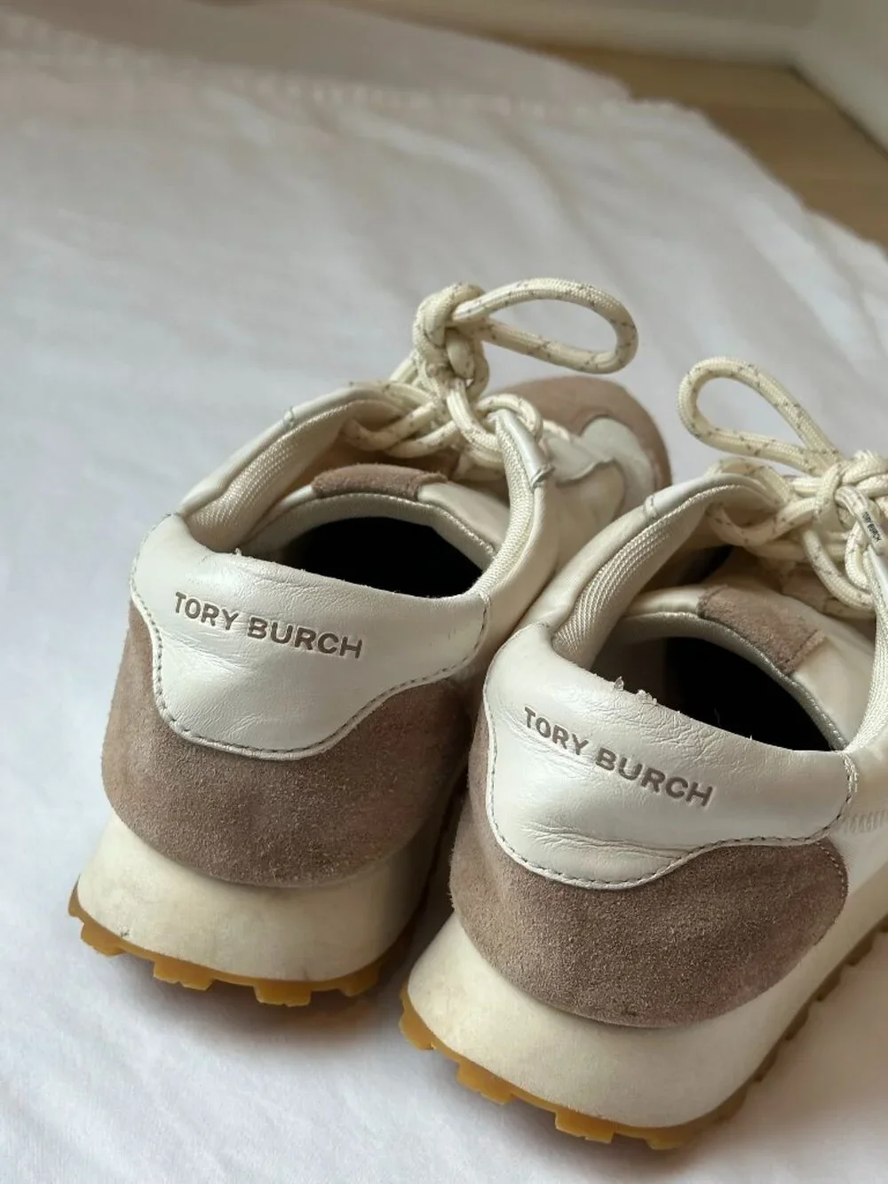 Beige Tory Burch sneakers